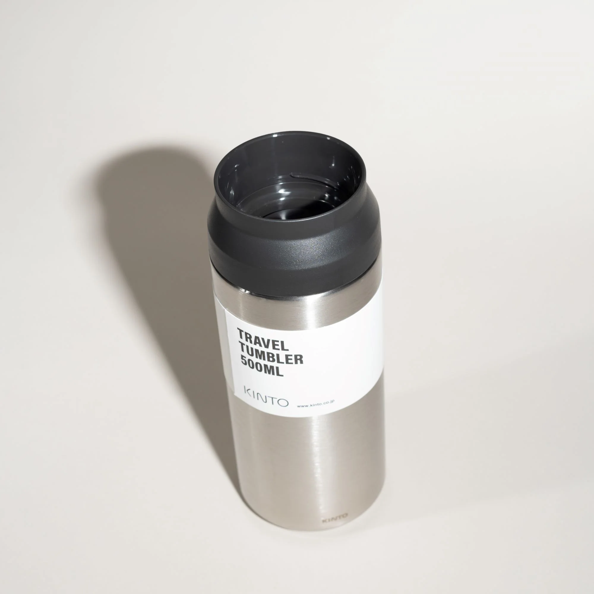 Kinto - Travel Tumbler 17 oz | 500 mL - Sand Beige - Image 10