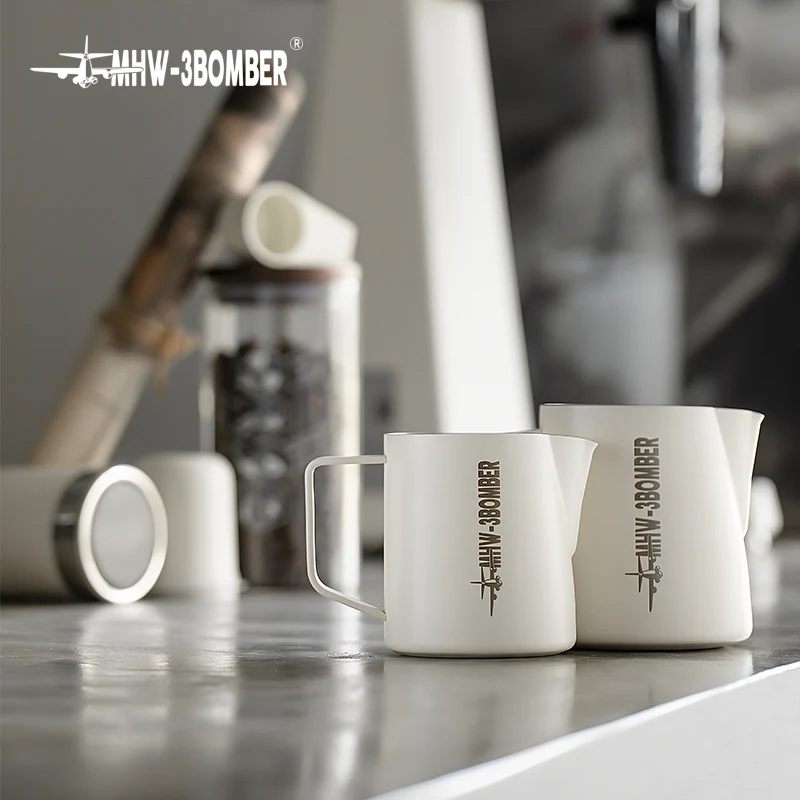 MHW-3BOMBER - 5.0 Milk Pitcher | 600 mL / 20 oz - 600 mL / Glossy - Image 6