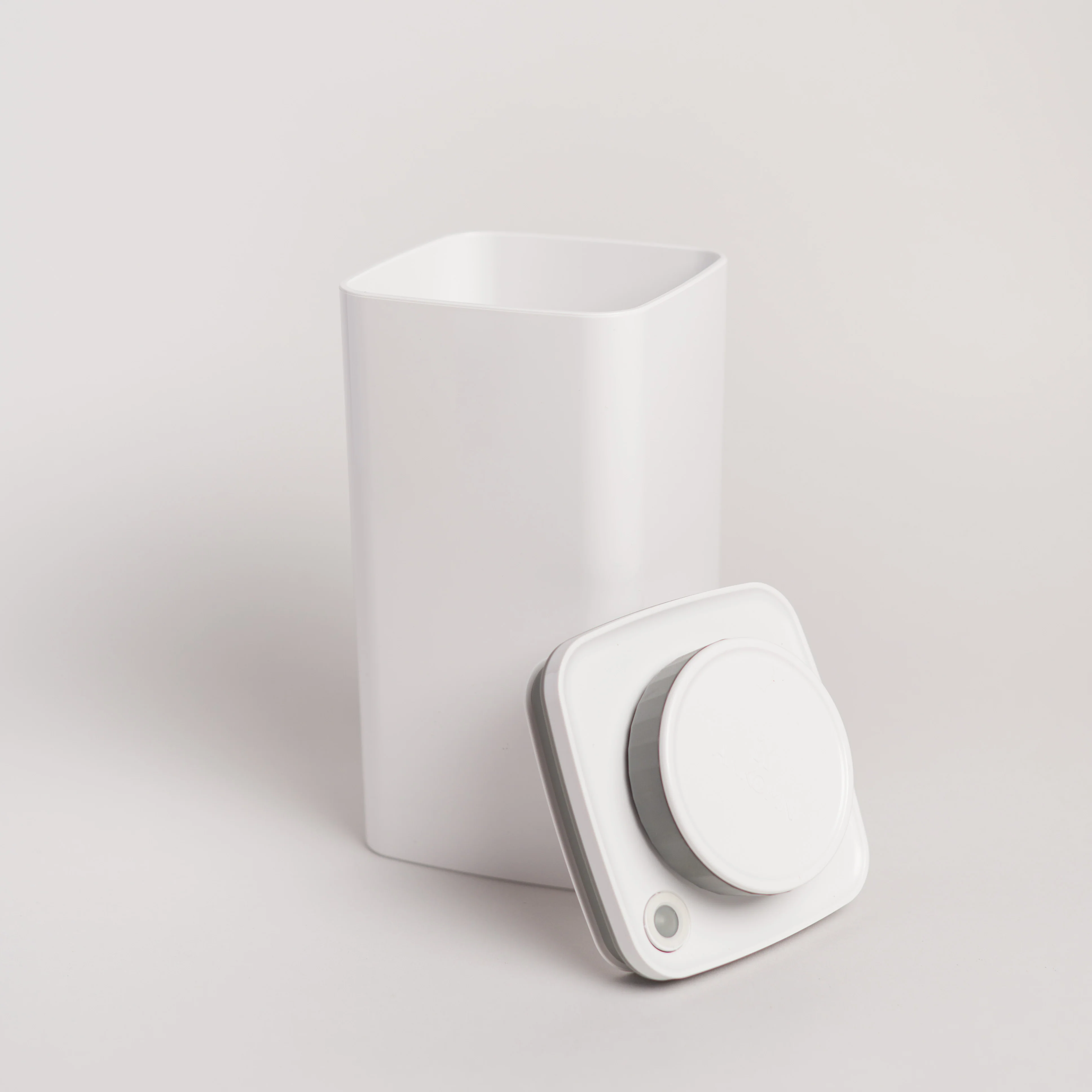 Ankomn - Turn-N-Seal Vacuum container - White - 0.6L - Image 2