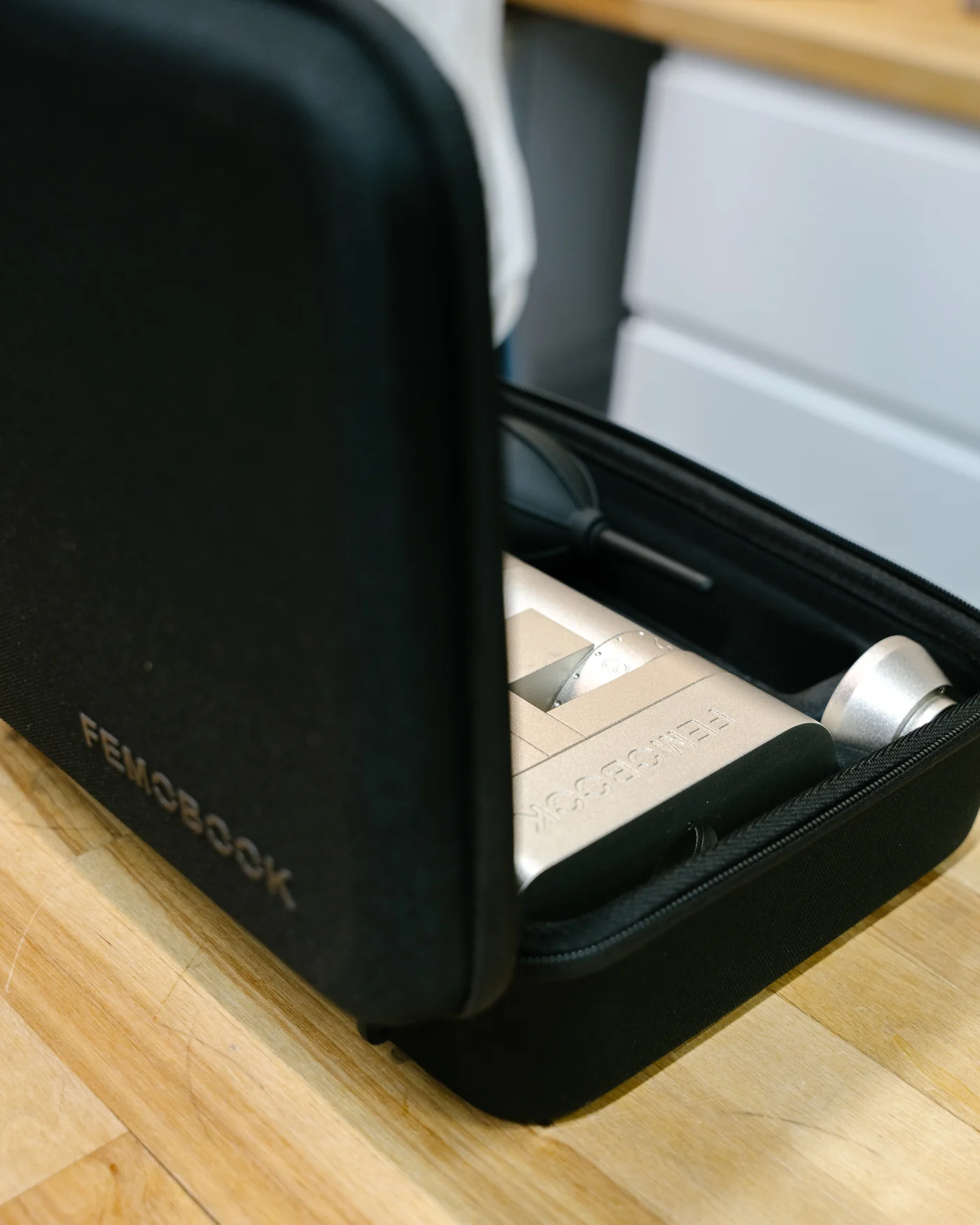 Femobook - A4Z Rechargable Electric Grinder - Black - Image 15