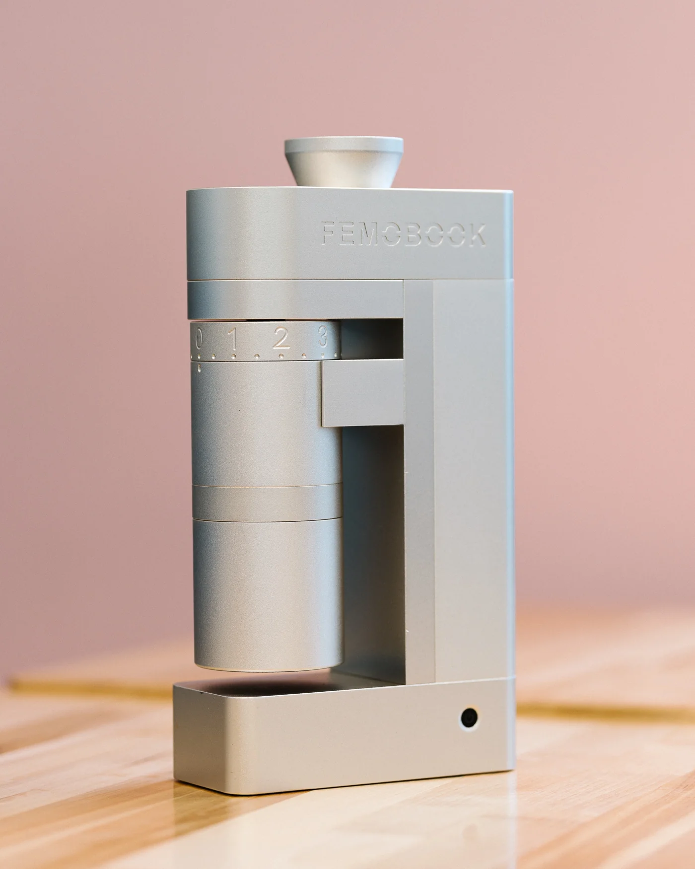 Femobook - A4Z Rechargable Electric Grinder - Black - Image 11