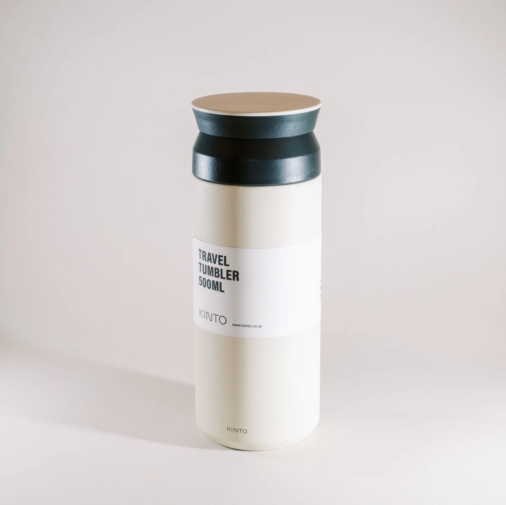 Kinto - Travel Tumbler 17 oz | 500 mL - Sand Beige - Image 6